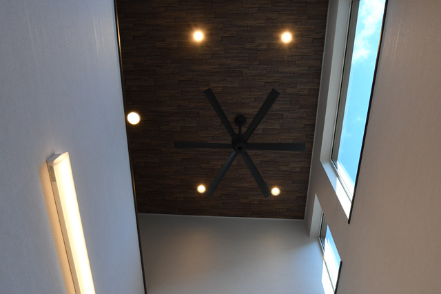 吹抜けシーリングファン