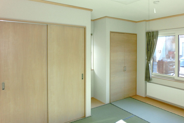 和室１: １階にある和室は ご両親それぞれのお部屋です。