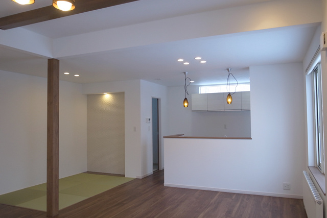 たたみコーナー： ちょっと一休み...