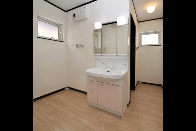 洗濯機2台設置可能な洗面脱衣所