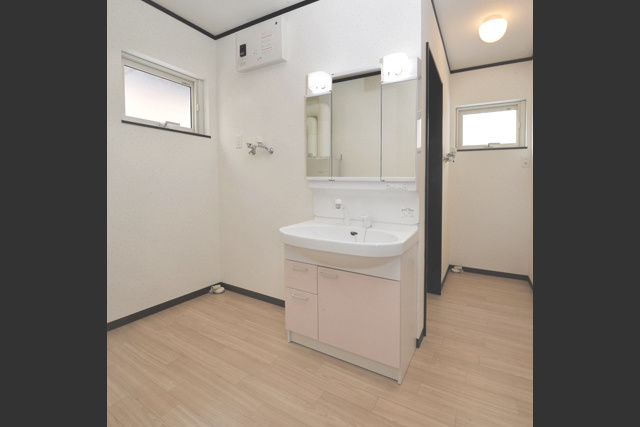 洗濯機2台設置可能な洗面脱衣所